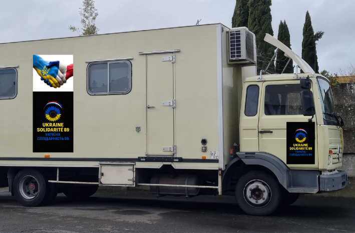 Une image contenant transport, roue, véhicule, plein air
Le contenu généré par l’IA peut être incorrect.